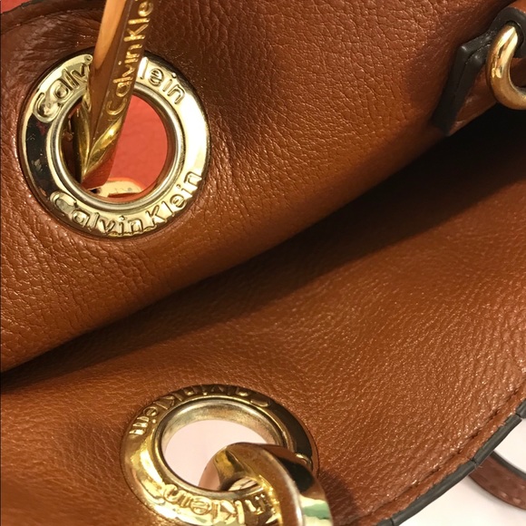 Calvin Klein Reversible Tote Bag - Picture 3 of 8